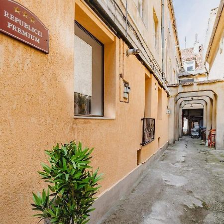 Republicii Premium Lägenhet Braşov Exteriör bild