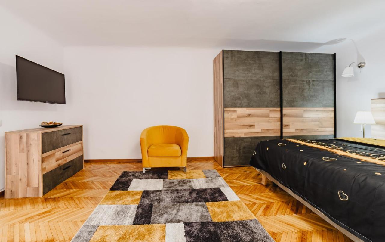 Republicii Premium Lägenhet Braşov Exteriör bild